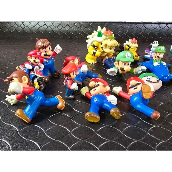 20+ Nintendo Super Mario Figurine Lot #B15 - Picture 6 of 15